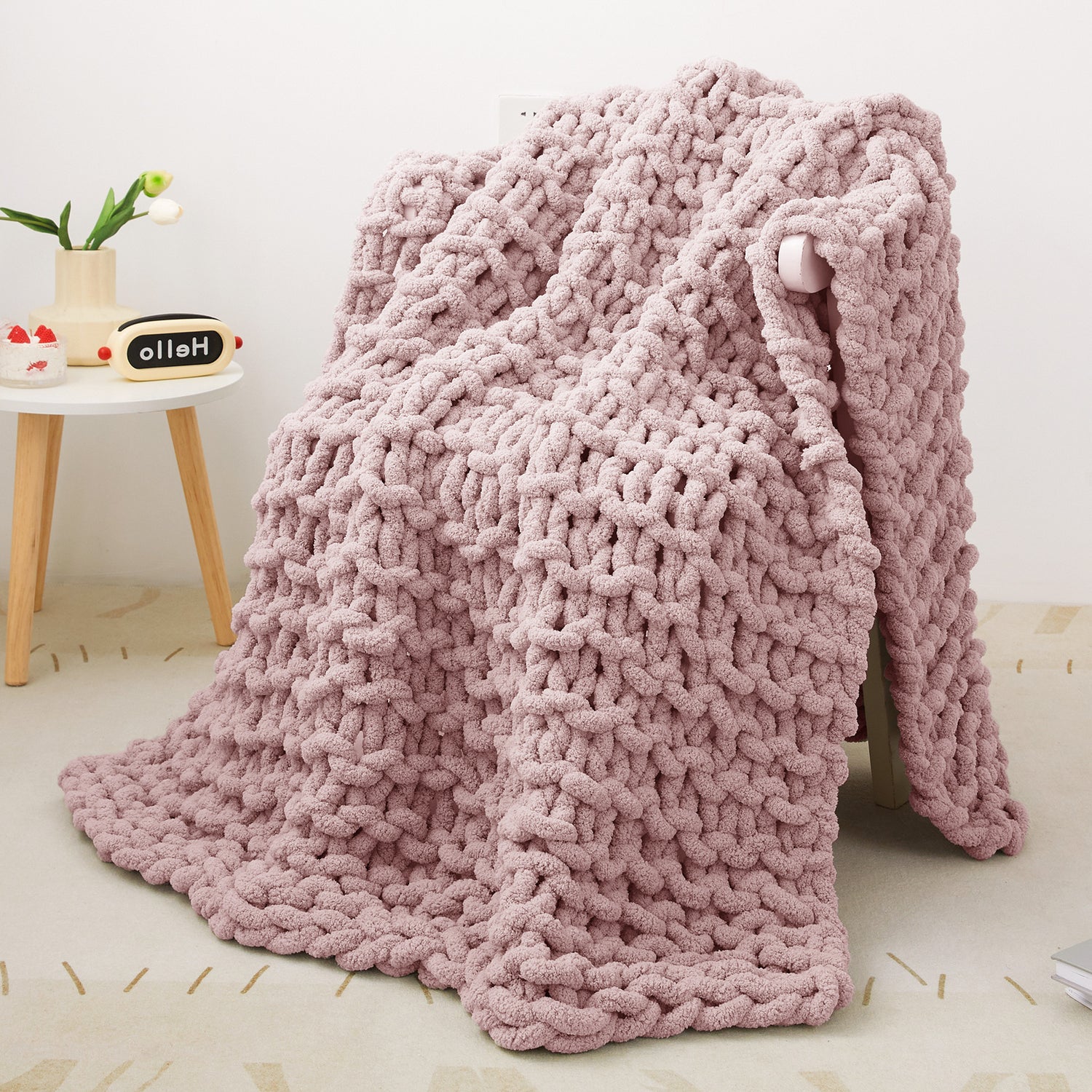 Viviland Chunky Knit Blanket, Soft Chenille Throw Blanket Cozy 100% Handmade Crochet Blankets with Jumbo Chenille Yarn for Couch Bed Sofa Room Decor