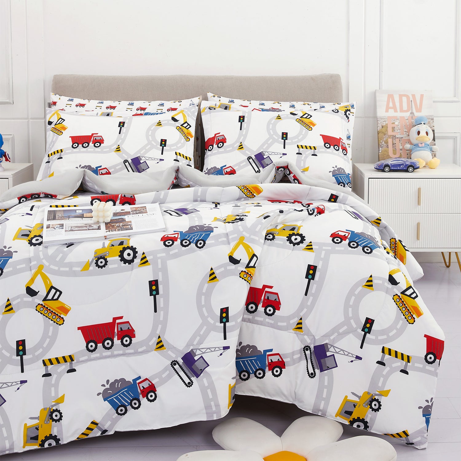 Playful Construction Vehicles bedding Set for Kids