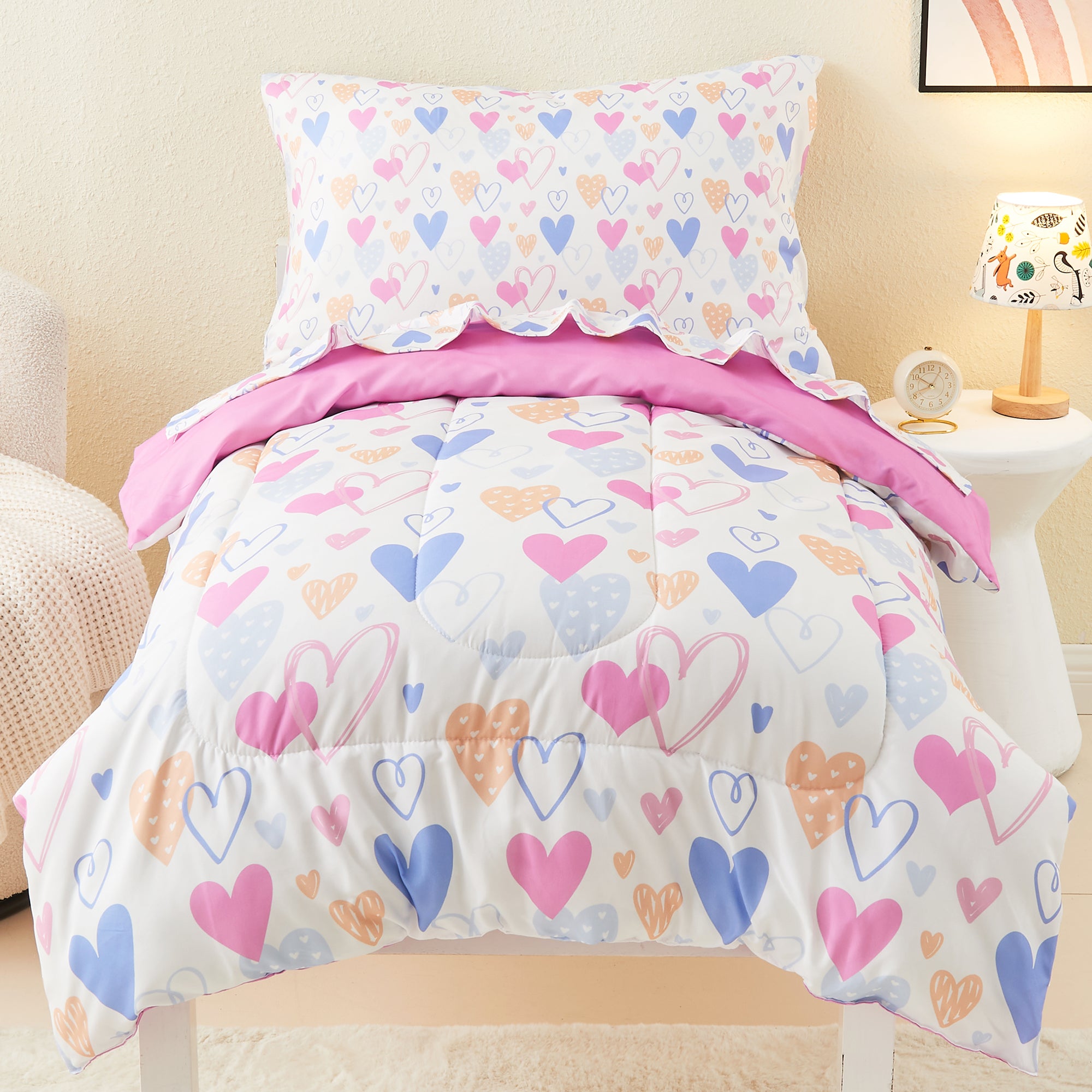 Love Heart Toddler Bedding Set– 4 Piece