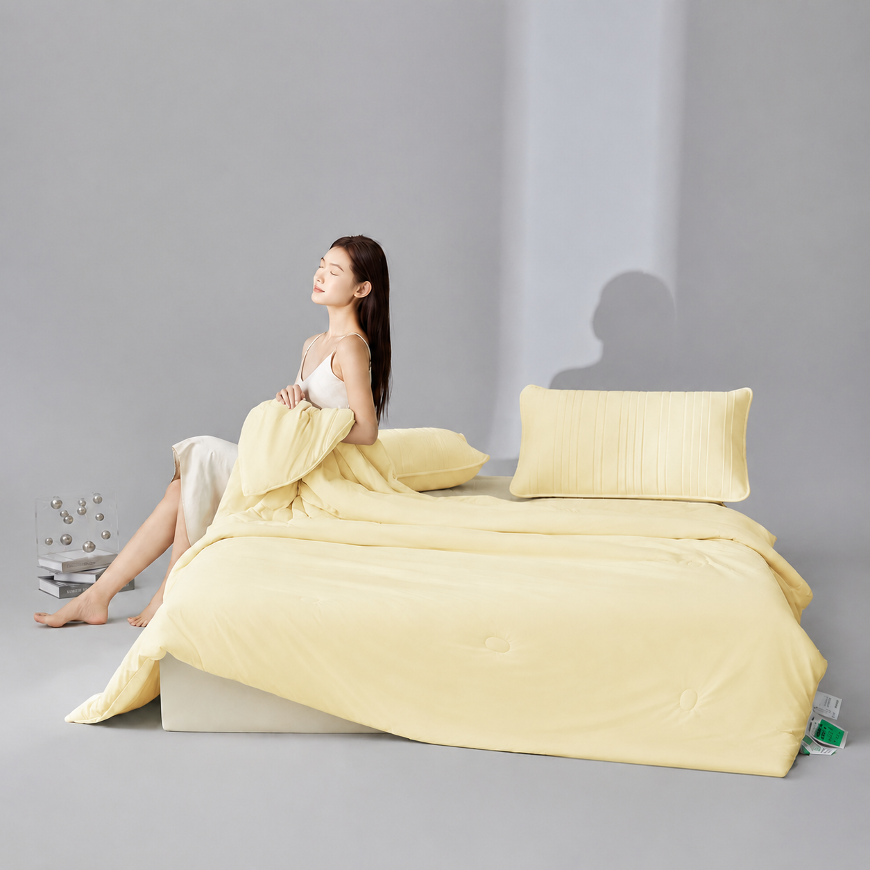 Viviland Cooling Blanket for Hot Sleepers, Cooling Comforter Breathable Lightweight Double-Sided Summer Blanket, Comfortable Soft All Season