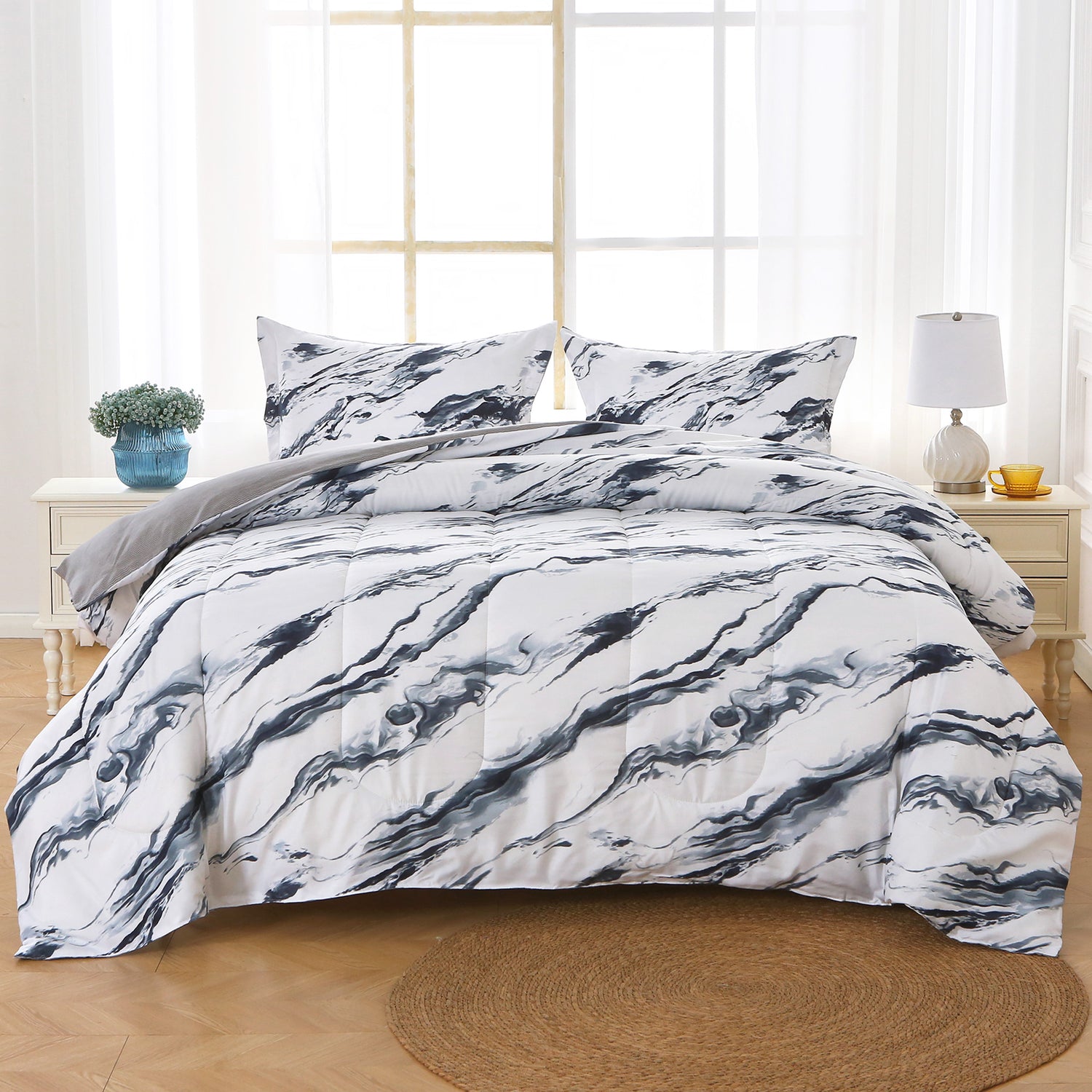 Blue Ripple 3 Pieces Comforter Sets with Pillow Shams