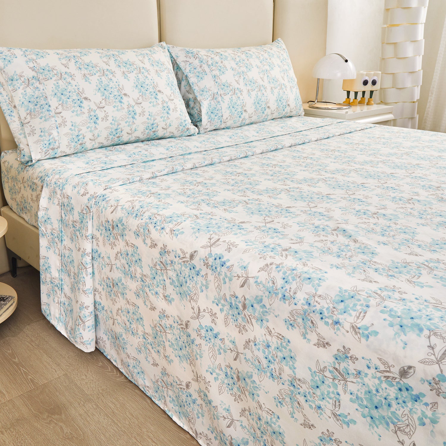 4 Pieces Light Blue Flower Bed Sheet Set