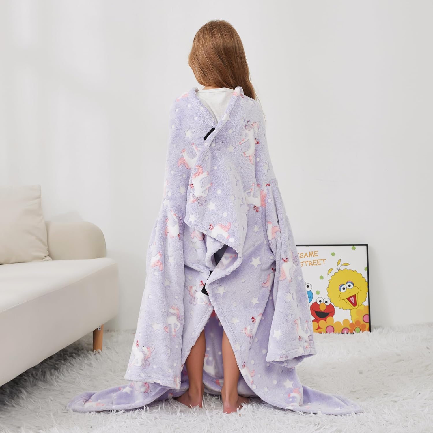 Kids Wearable Fleece Blanket with Sleeves & Foot Pocket for Kids Girls Boys, Lightweight Soft Blanket,Glow in the dark Unicorn