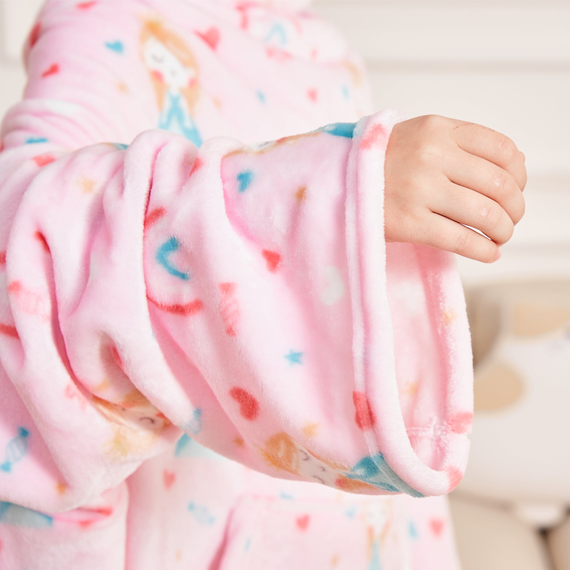 Princess Wearable Fleece Blanket with Sleeves & Foot Pocket for Kids