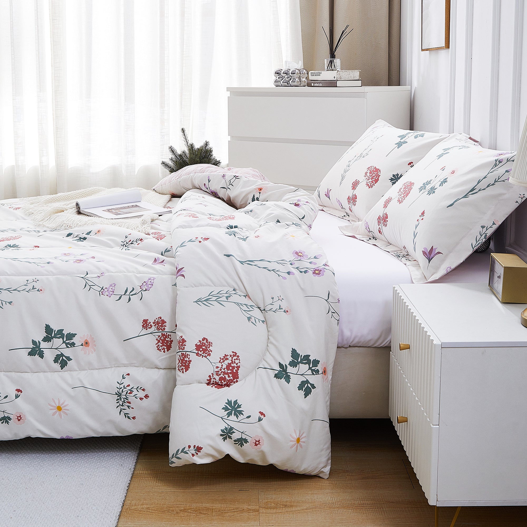 Floral Down Alternative Comforter & Shams Set - White Flower