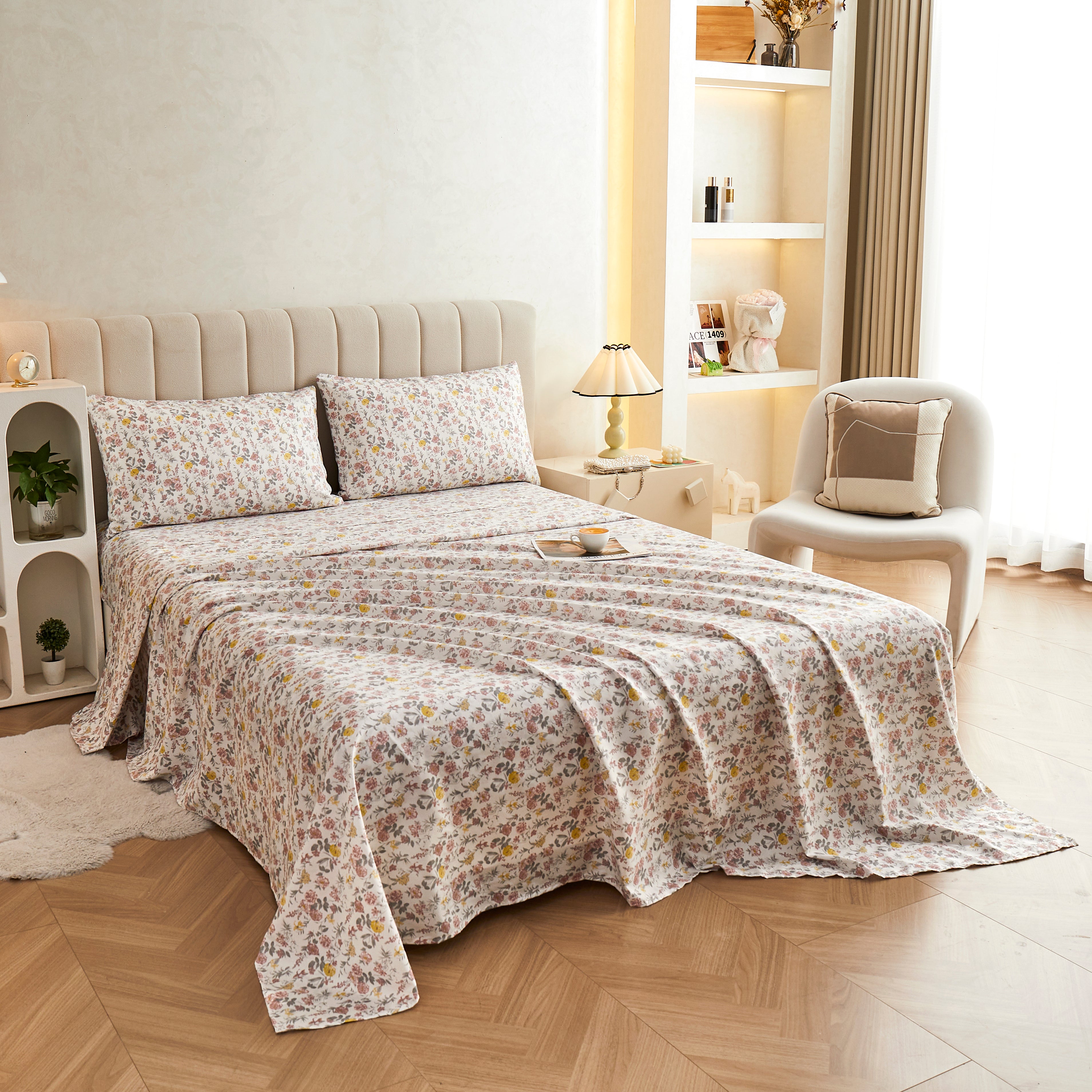4 Piece Vintage Pink & Yellow Flower Patterned Bed Sheets Set