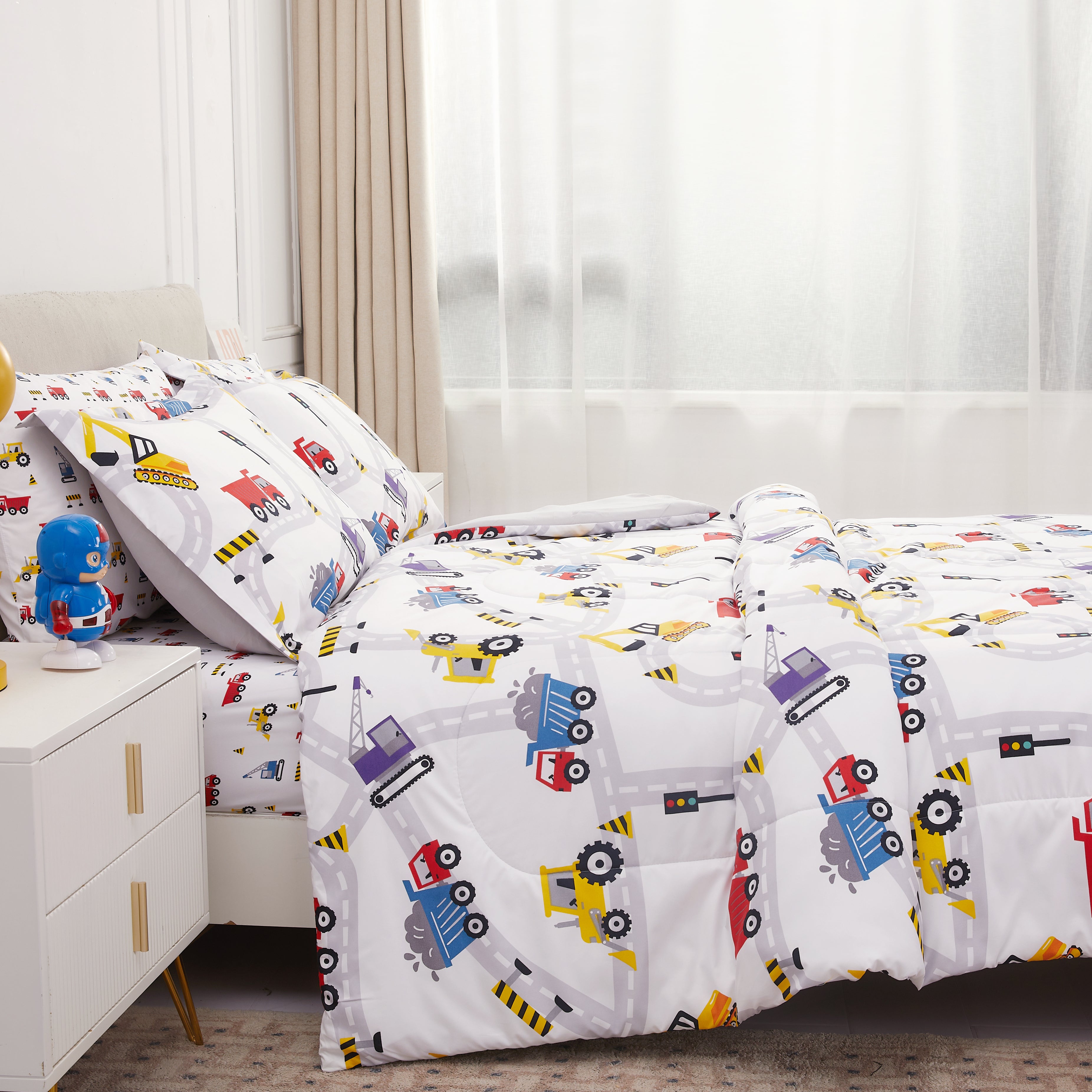 Playful Construction Vehicles bedding Set– 5 or 7 Piece Options
