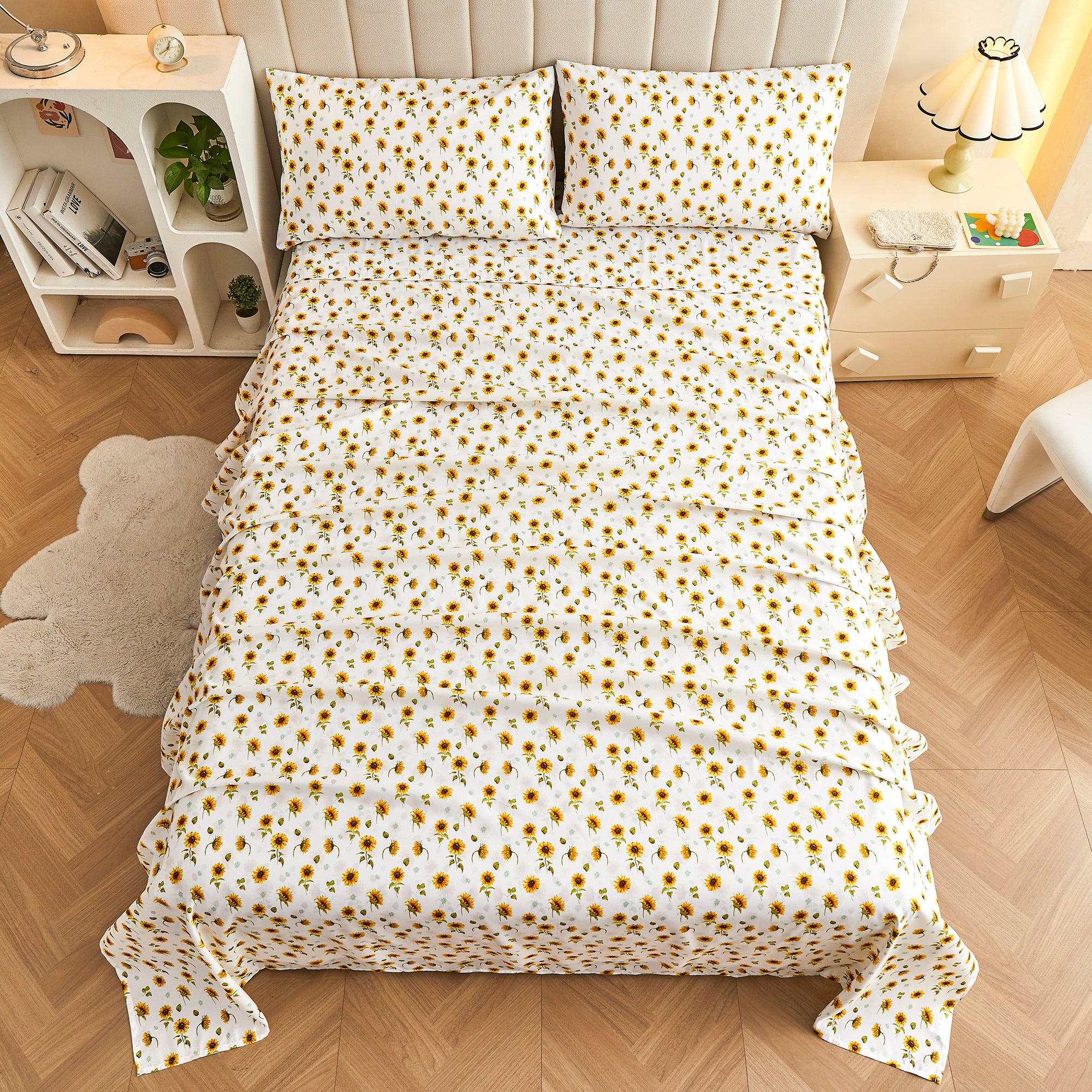 Sunflower Breeze Pattern Sheet Set with Non-slip Straps