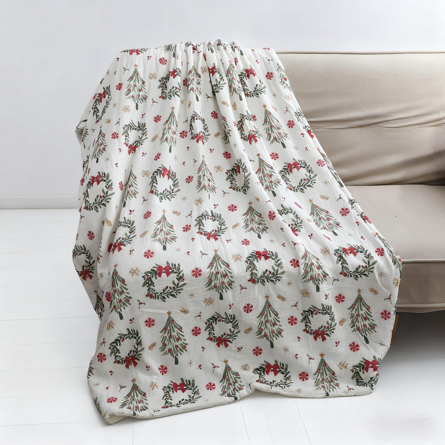 Soft Printed Gauze Throw Blanket Reverse to Plush Comfortable Home Décor Accessory