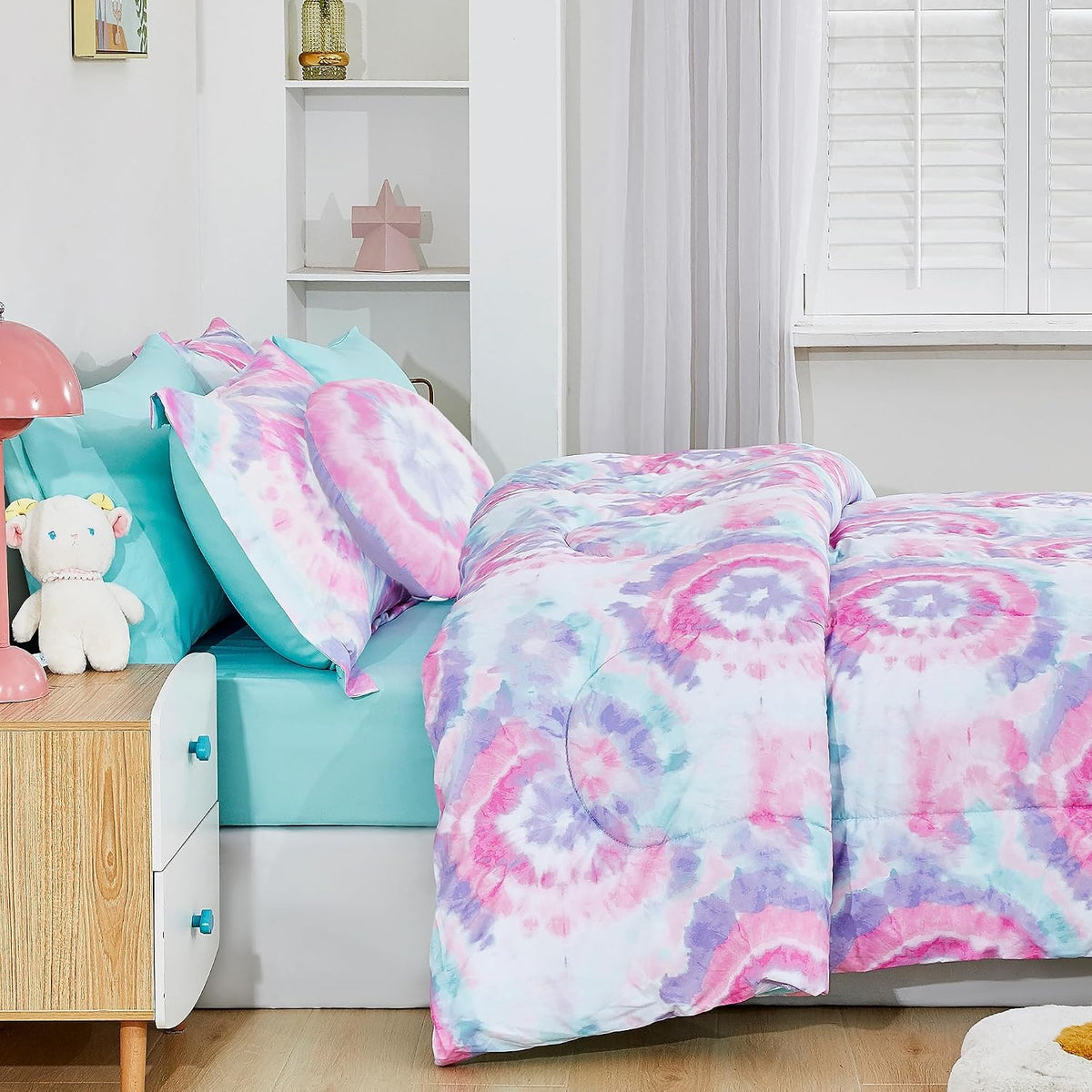 Dark Pink Round Flower comforter set - bedroom view