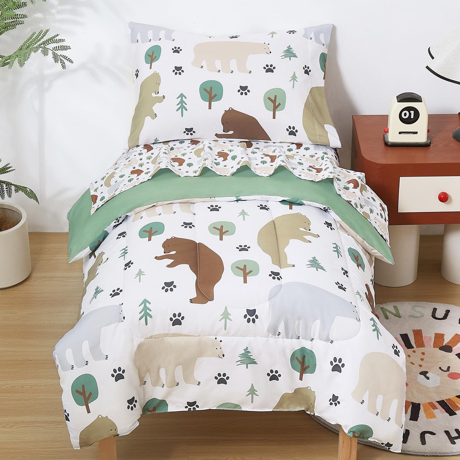 Forest Bear Comforter Set– 4 Piece