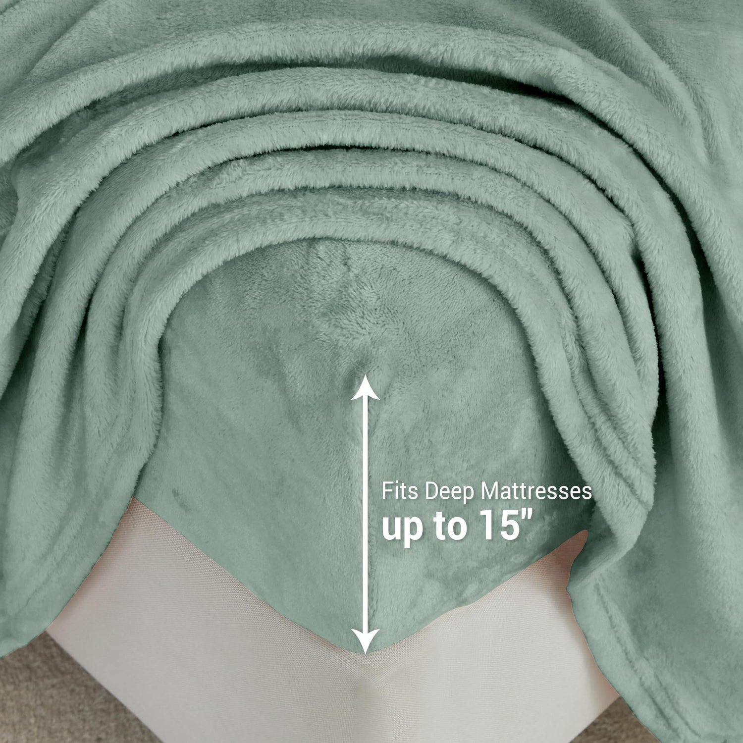 Emerald Green Printed Micro Fleece Bed Sheet Set